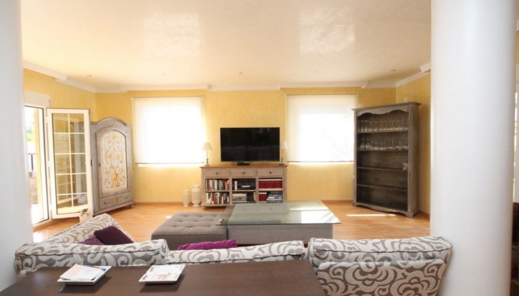 Resale - Chalet - Orihuela Costa - Cabo Roig