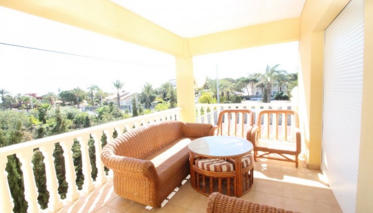 Resale - Chalet - Orihuela Costa - Cabo Roig