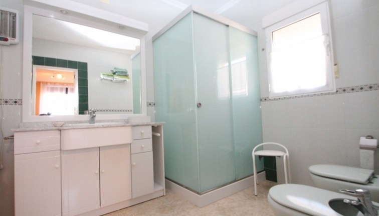 Resale - Chalet - Orihuela Costa - Cabo Roig