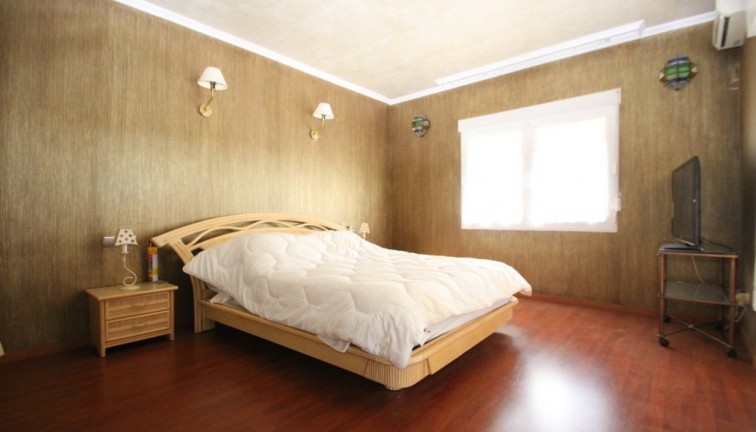 Resale - Chalet - Orihuela Costa - Cabo Roig