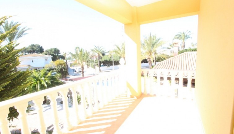 Resale - Chalet - Orihuela Costa - Cabo Roig