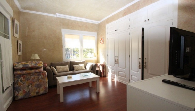 Resale - Chalet - Orihuela Costa - Cabo Roig