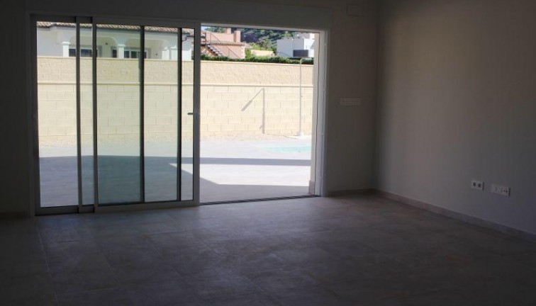 Uudistuotanto - Erillistalo - La Romana