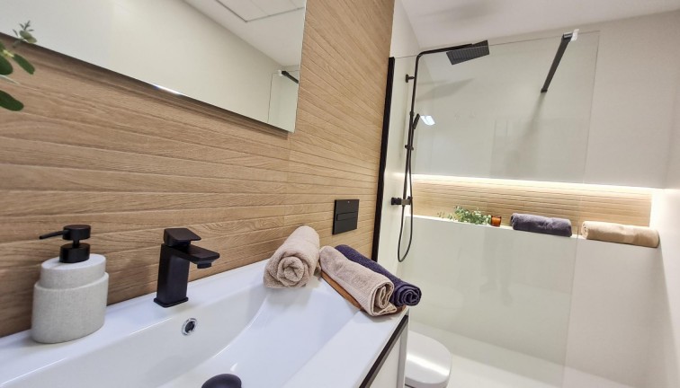 Uudistuotanto - Erillistalo - San Pedro del Pinatar - Los Antolinos