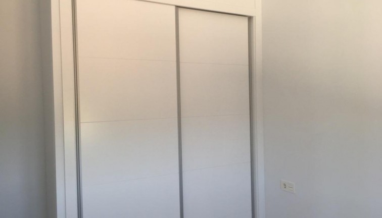 Uudistuotanto - Erillistalo - Pinoso