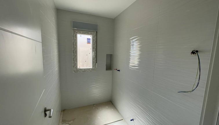 Uudistuotanto - Erillistalo - Pinoso