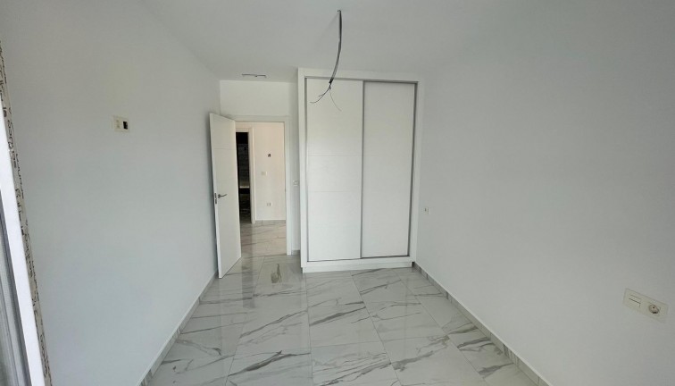 Uudistuotanto - Erillistalo - Pinoso