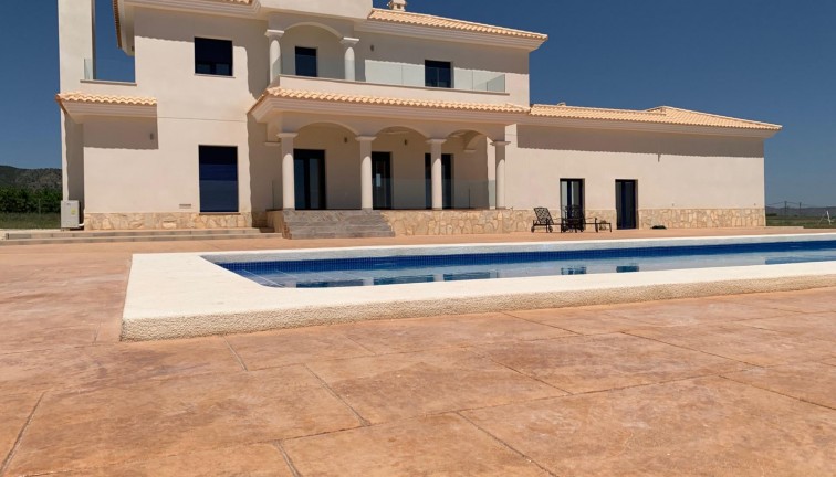 Uudistuotanto - Erillistalo - Pinoso