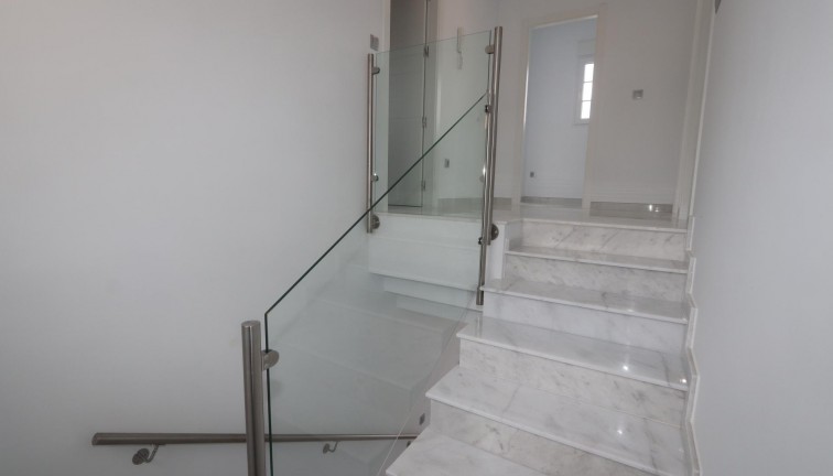 Uudistuotanto - Erillistalo - Pinoso