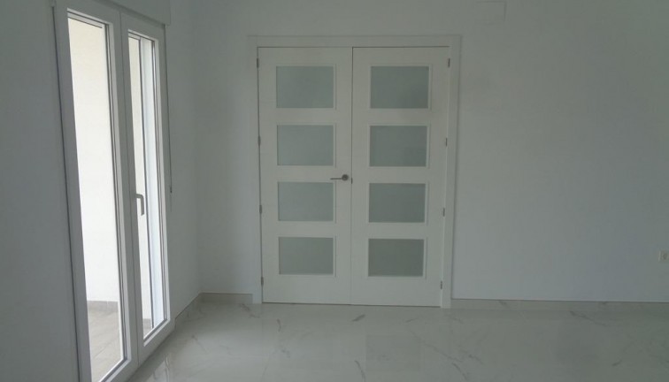 Uudistuotanto - Erillistalo - Pinoso