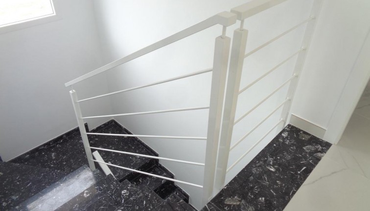 Uudistuotanto - Erillistalo - Pinoso