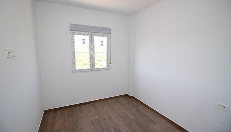 Uudistuotanto - Erillistalo - Pinoso