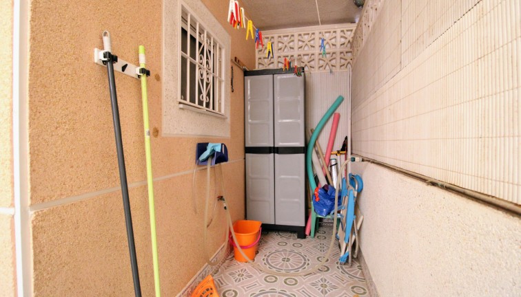 Återförsäljning - Bungalow - Torrevieja - Aguas Nuevas