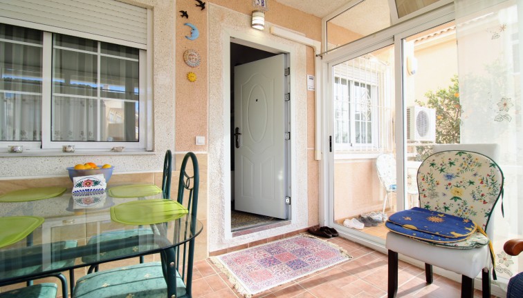 Återförsäljning - Bungalow - Torrevieja - Aguas Nuevas