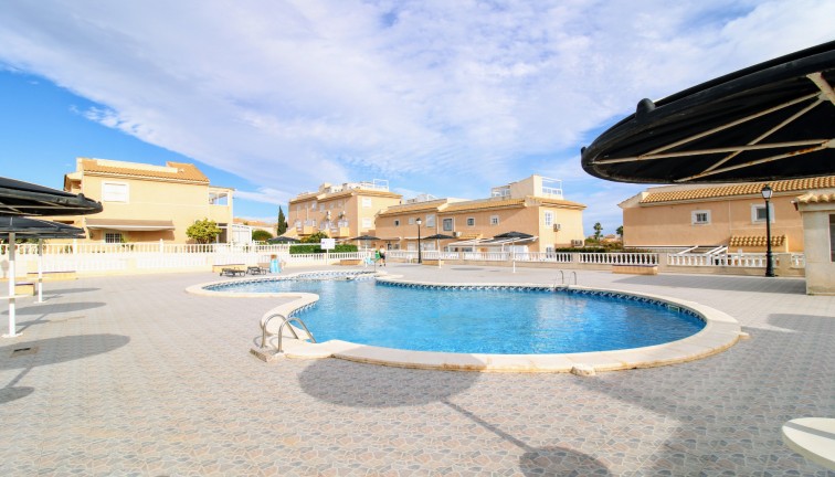 Återförsäljning - Bungalow - Torrevieja - Aguas Nuevas