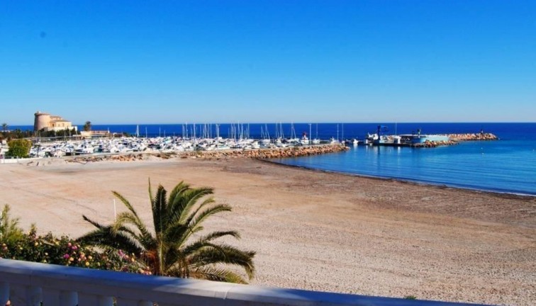 Obra nueva - Casa adosada - Pilar de la Horadada