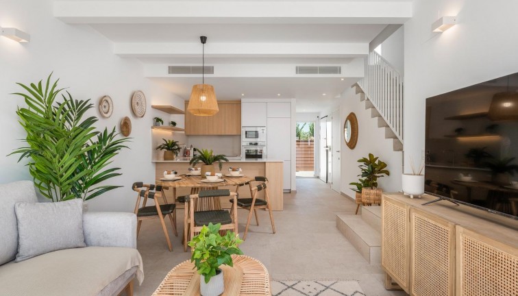 Uudistuotanto - Erillistalo - Los Alcazares - Serena Golf