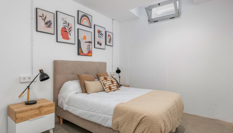 Uudistuotanto - Erillistalo - Los Alcazares - Serena Golf